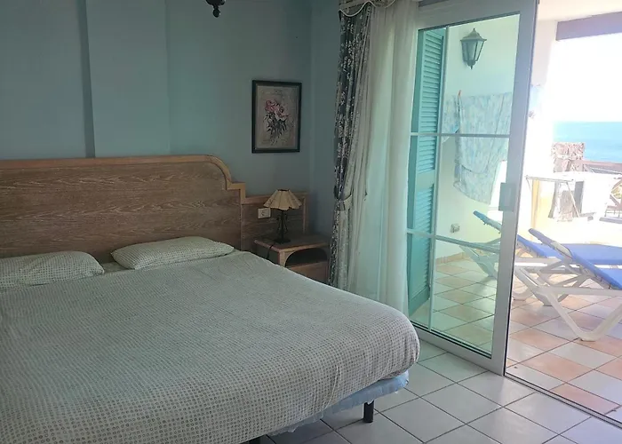 Rocas Delmar Mich * Costa Del Silencio